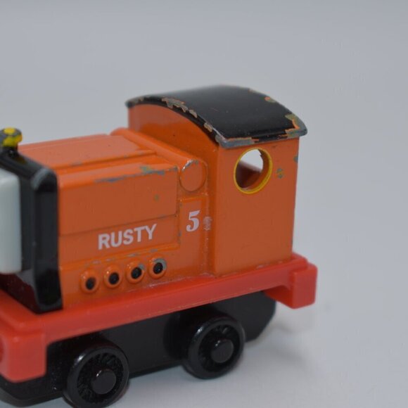 Rusty 5 Orange Thomas & Friends Tank Train Engine Engine Diecast Take Play 2004 - Picture 3 of 8